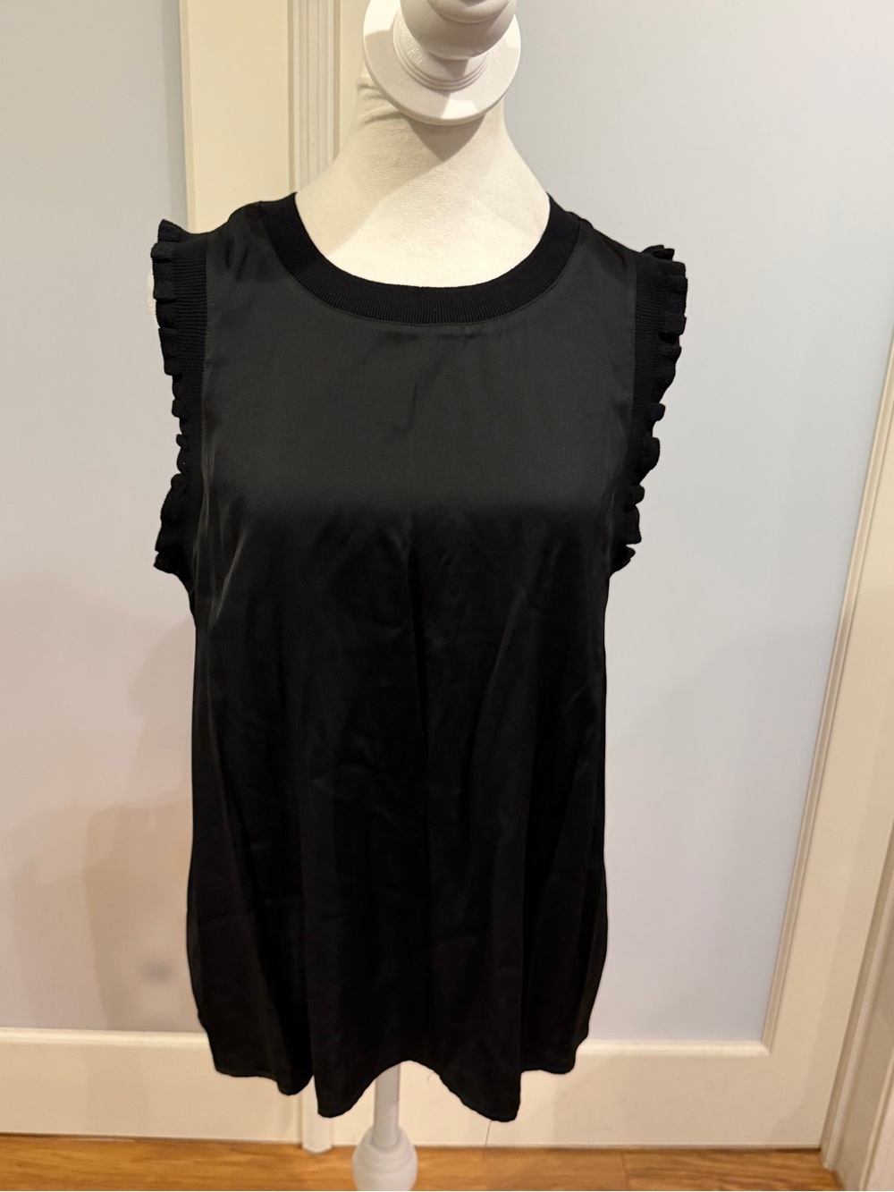 Black Ruffle-Trim Sleeveless Tank Top